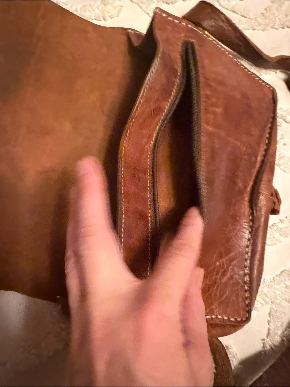 Men's Vintage Leather Messenger Bag with Adjustable Strap & small inner satchel